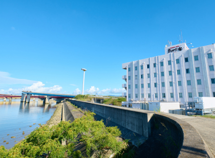 岡田家海灣邊商務飯店