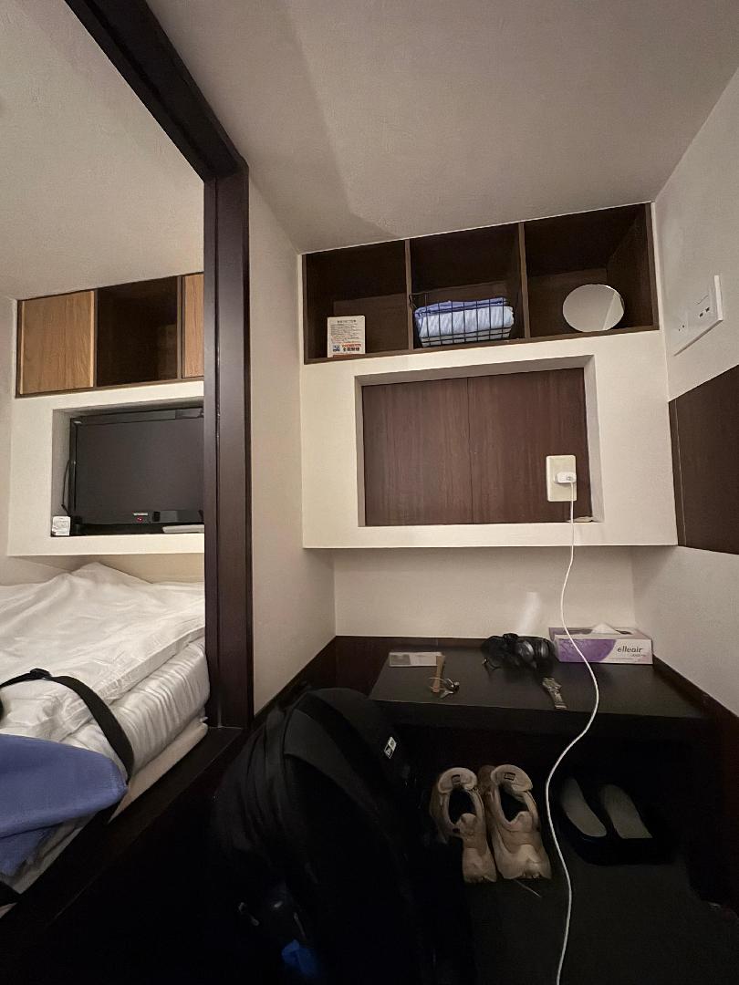 �z�e���L���r���X�^�C��