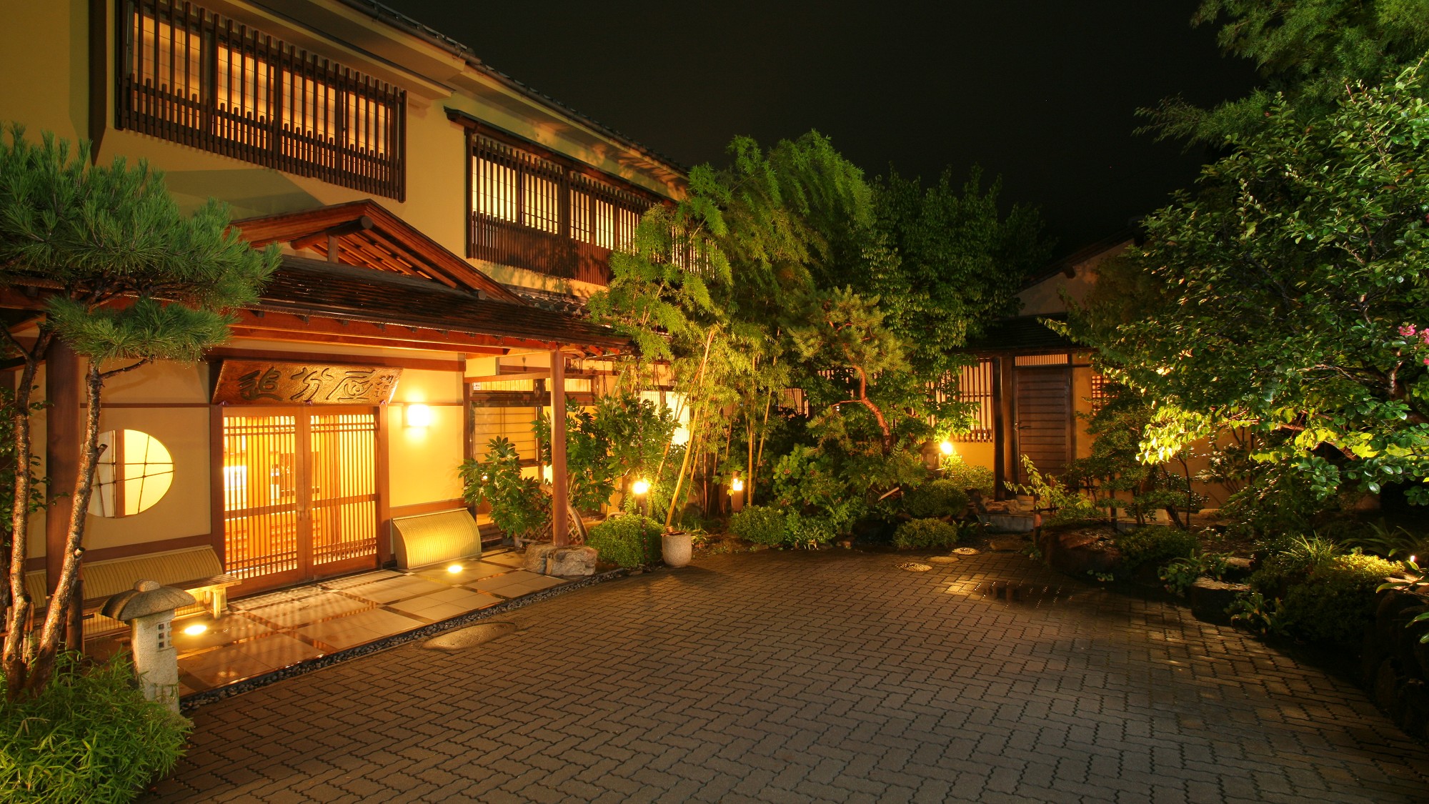 Utsukushigahara Onsen Oiwake Ryokan