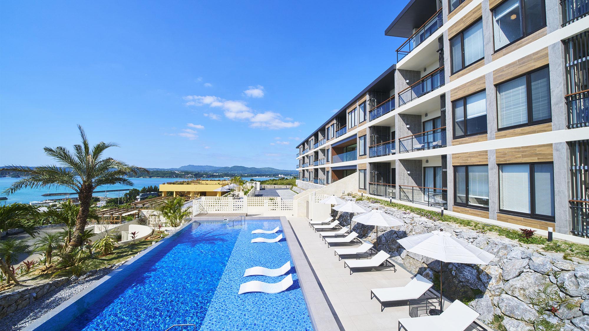 ＢＡＴＯＮ　ＳＵＩＴＥ　沖縄古宇利島