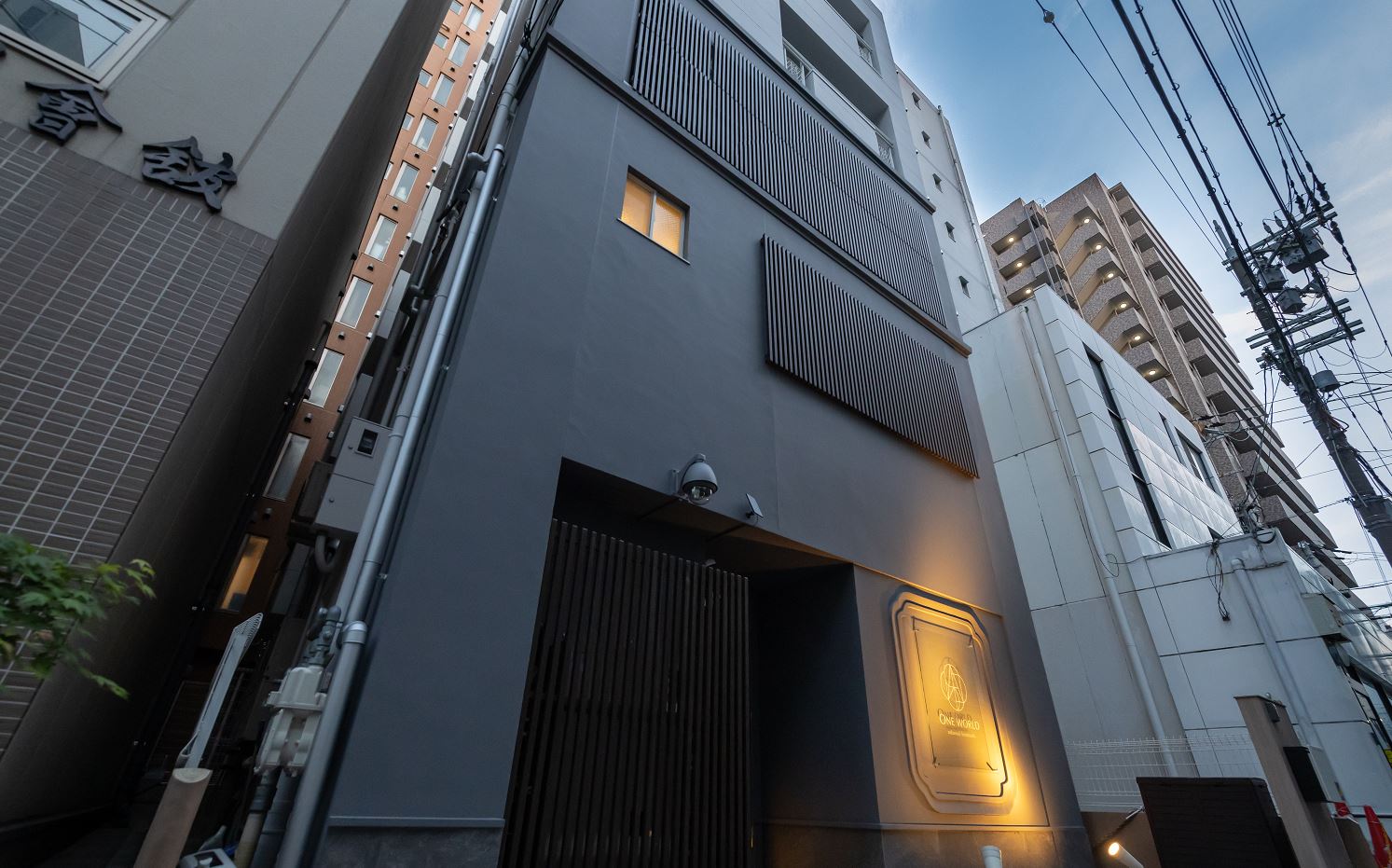 堺筋本町One World