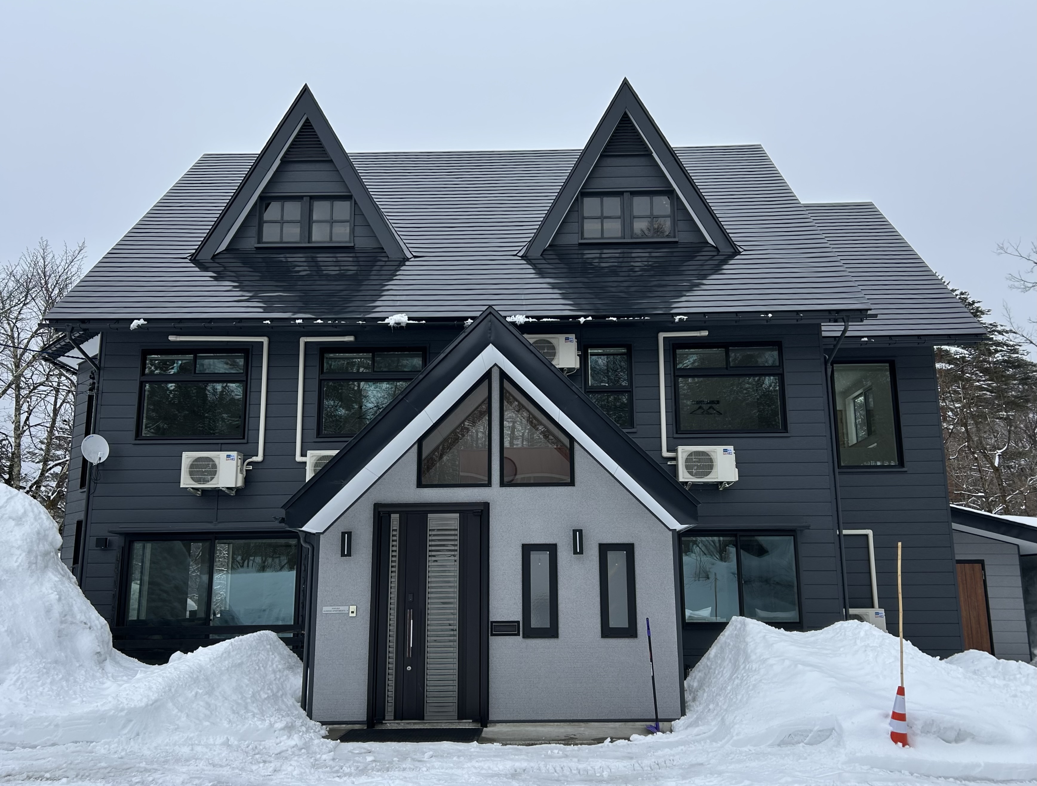 Ｈａｋｕｂａ　Ｓｕｎｒｉｓｅ　Ａｐａｒｔｍｅｎｔｓ