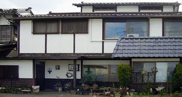 Tsuruya