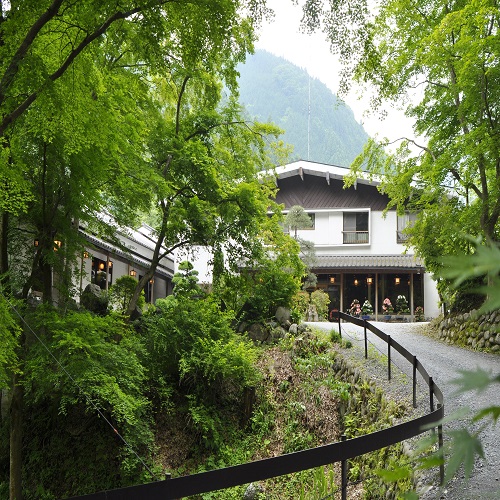 奥秩父　谷津川館