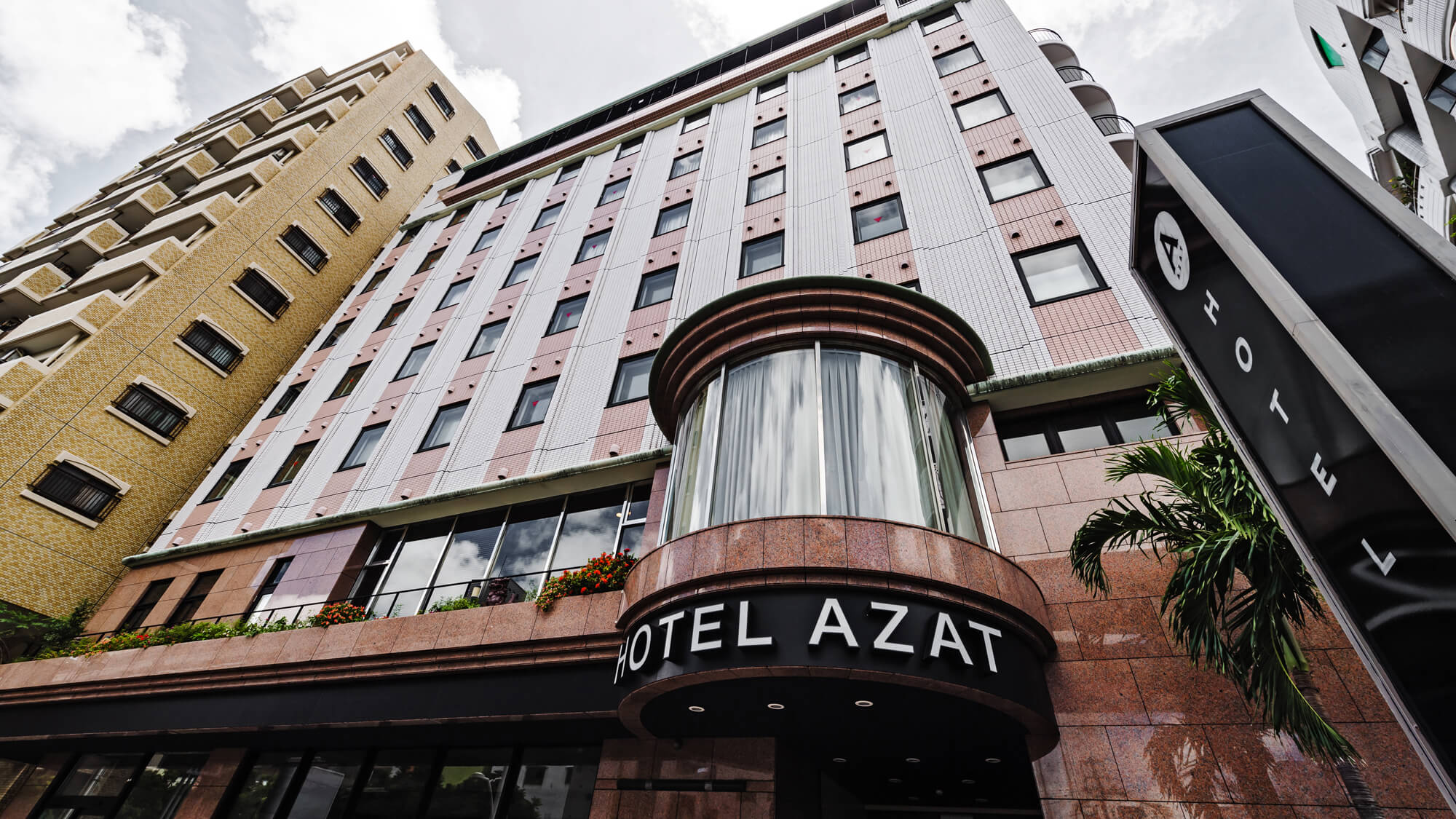 Hotel Azat Naha