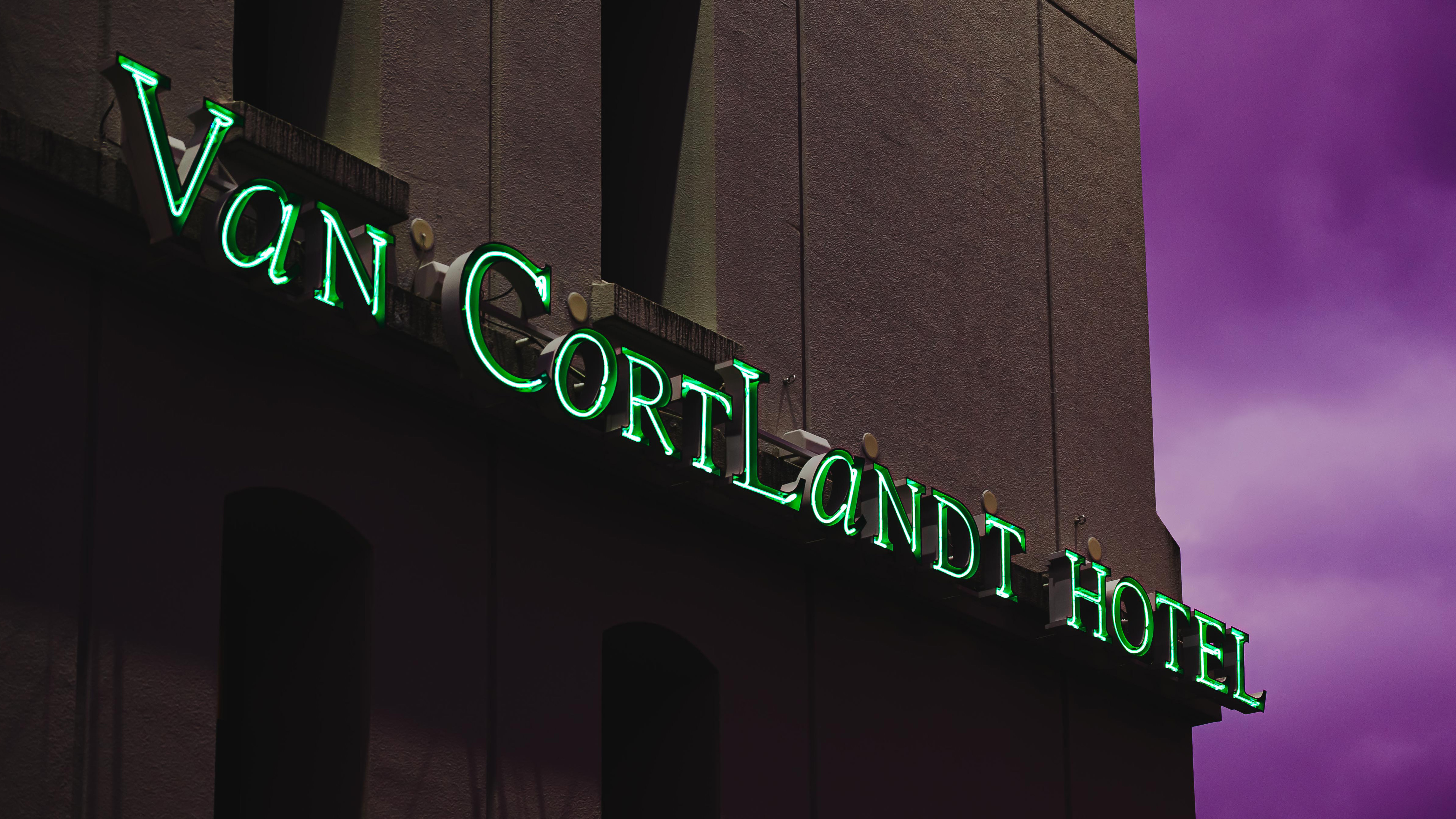 Van Cortlandt Hotel