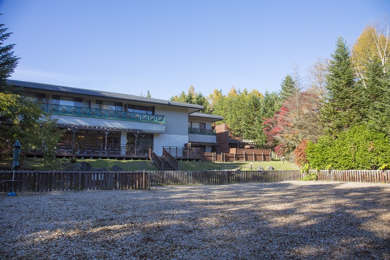 ペットと泊まる　ＣＡＲＯ　ＦＯＲＥＳＴＡ　軽井沢　ＧＩＡＲＤＩＮＯ