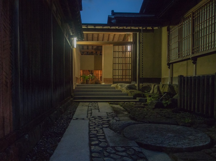 Sukiya-zukuri Suehiro House