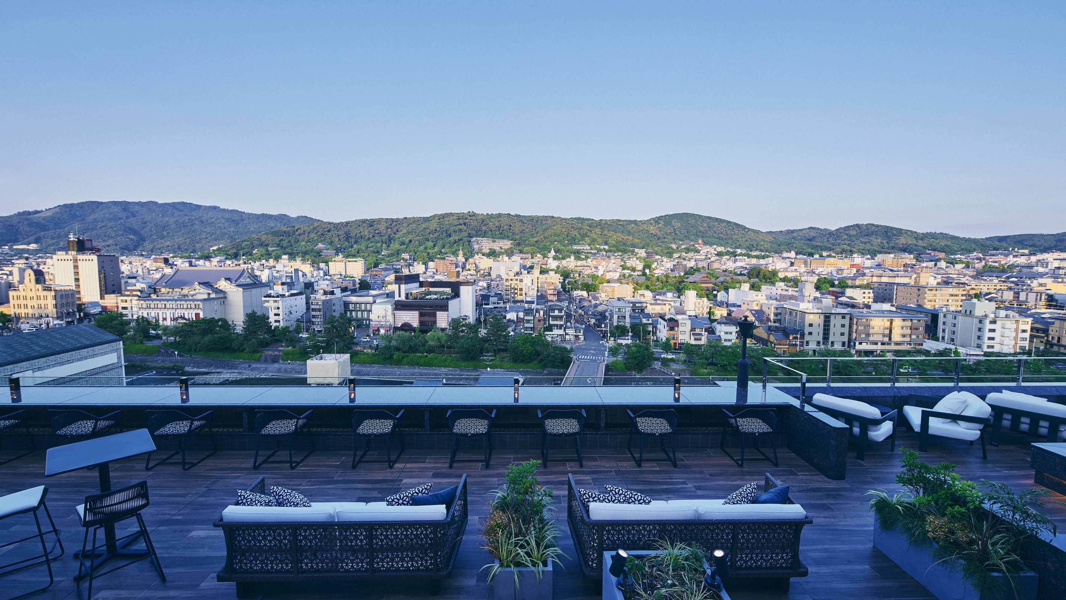 京都四條河原町溫泉空中庭園陽台飯店
