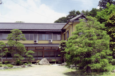 玉山温泉 石屋旅馆