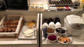 Hamilton Hotel Black