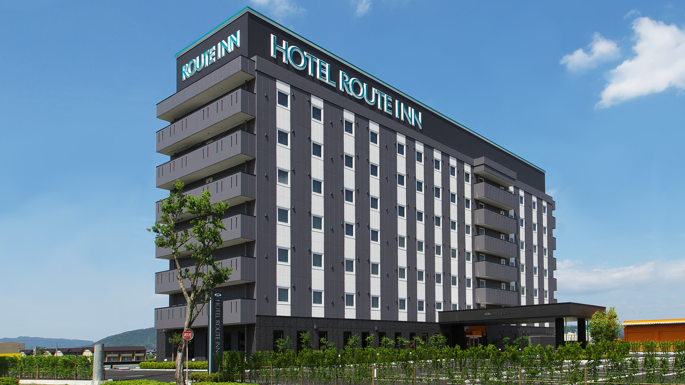 호텔 루트인 다케후 인터