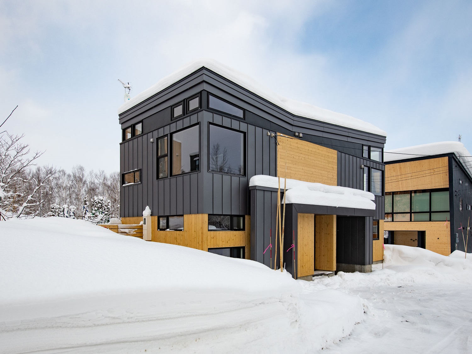 Holiday Niseko Mountain Butterfly