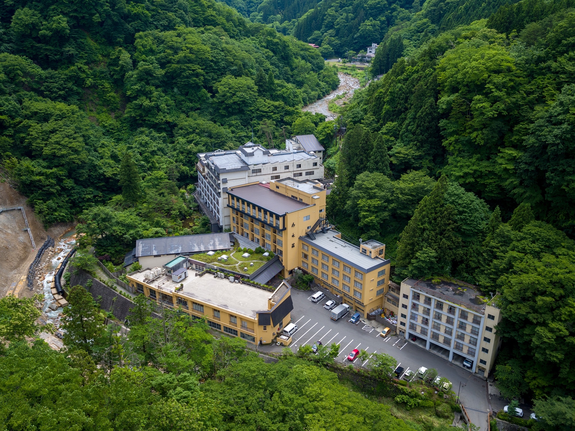 土汤温泉 山水庄