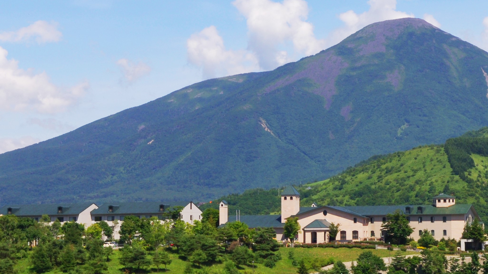 Skypark Hotel in Kurumayama Kogen