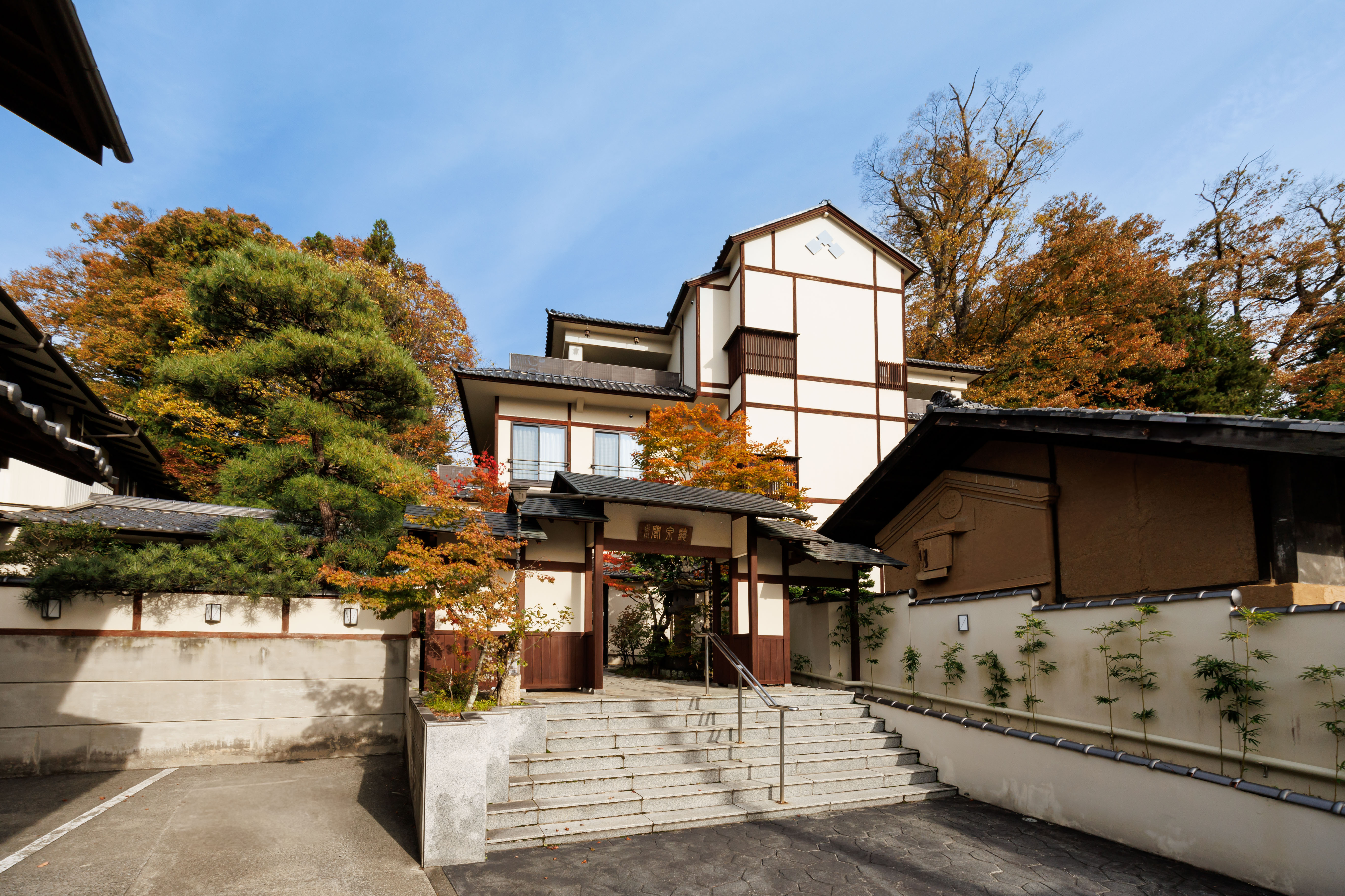 Shimosuwa Onsen Chosenkaku Kameya