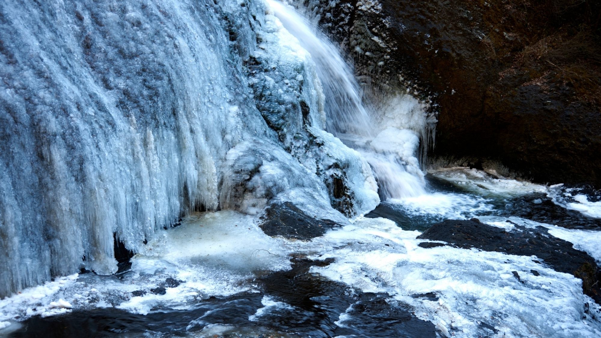 Hanawa 湯遊園區