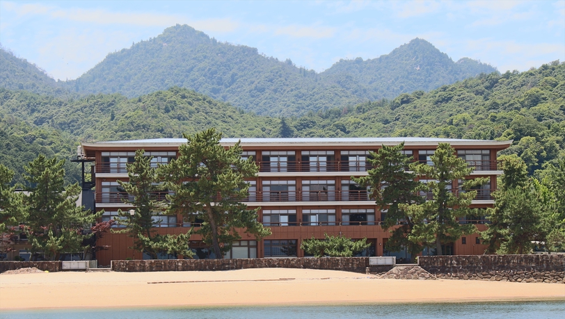 Miyajima Seaside Hotel