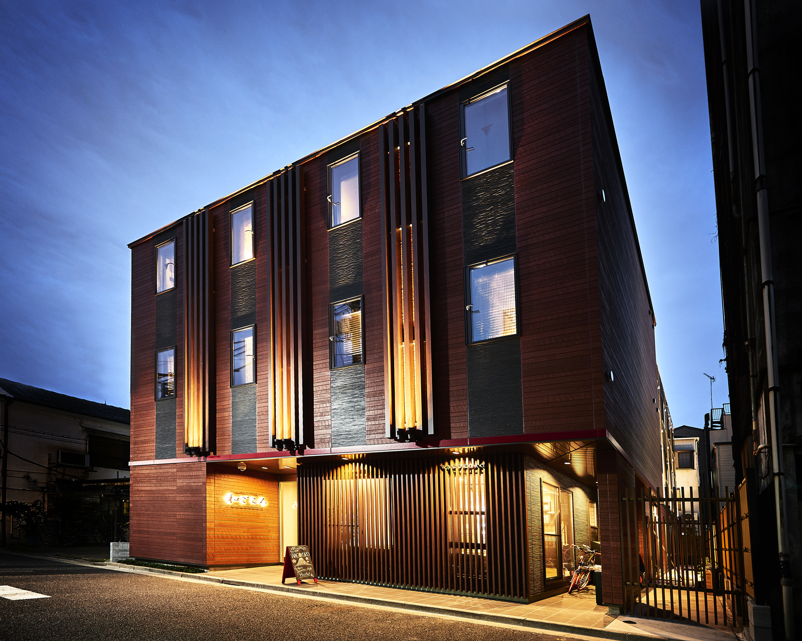 Modern Japanese Style Hostel Wagokoro