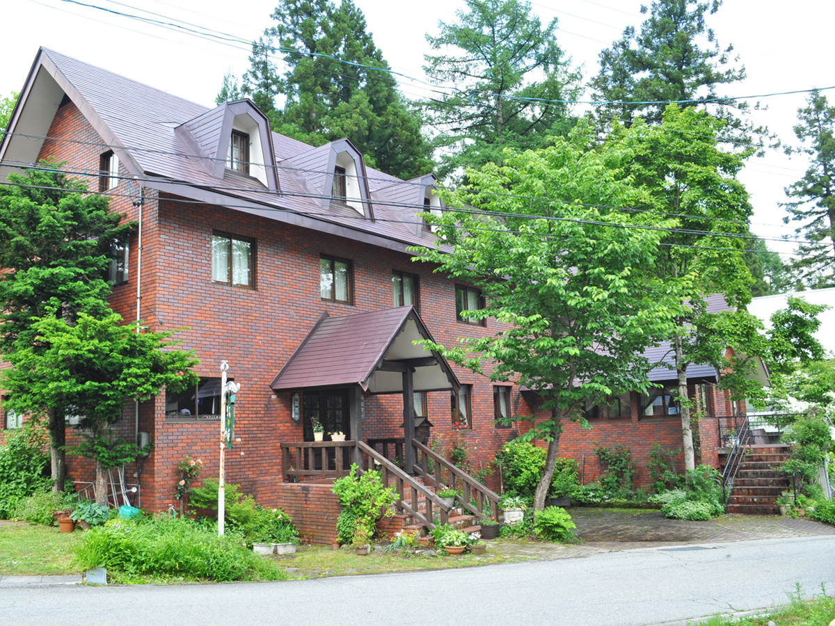 松鼠小屋旅館