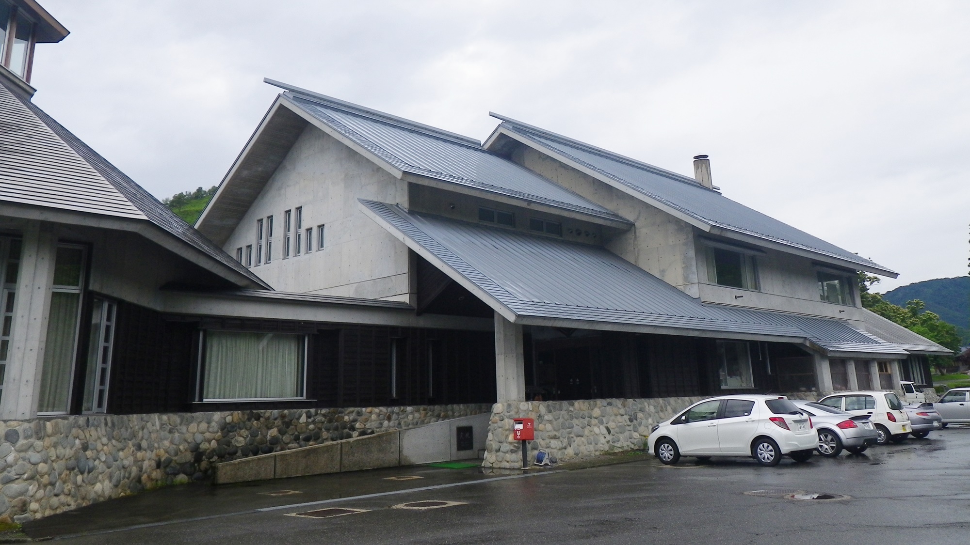 Shiroimori Koryu Center Rifure
