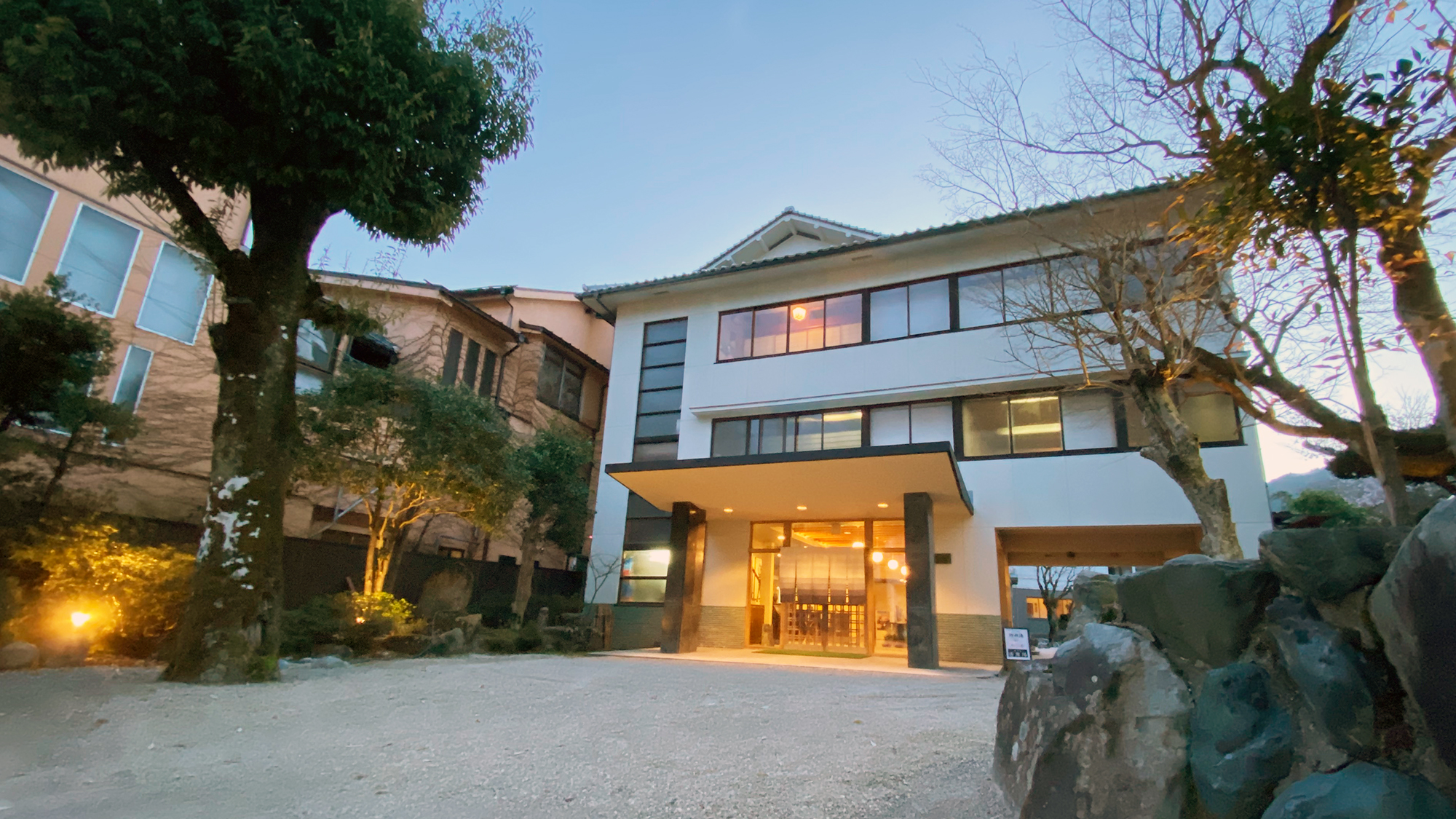 Mimasaka Santo Okutsu Onsen Ikedaya Kajikaen