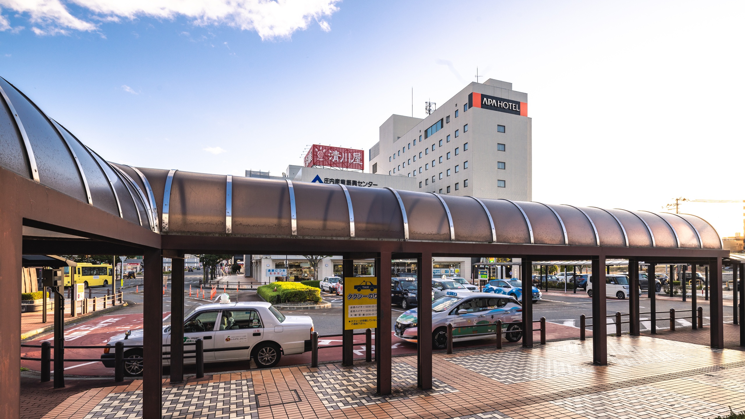 アパホテル〈山形鶴岡駅前〉