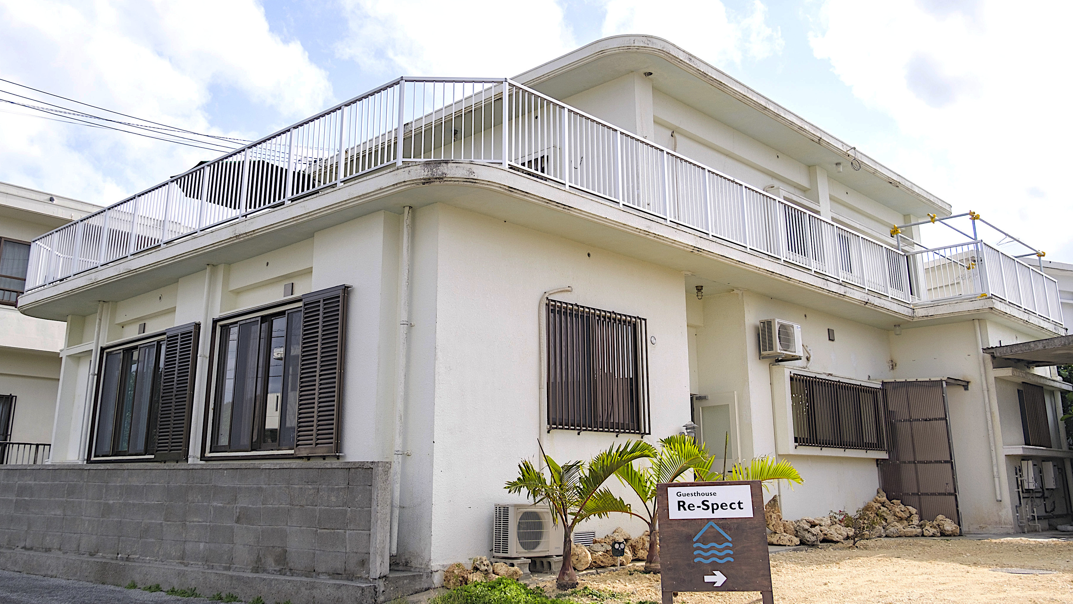 Miyakojima Guesthouse Re-Spect (Miyako Island)