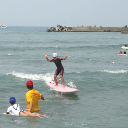 カフェ＆ペンション　ｋａhｕｎａ（カフナ）三国サンセットビーチ沿い
