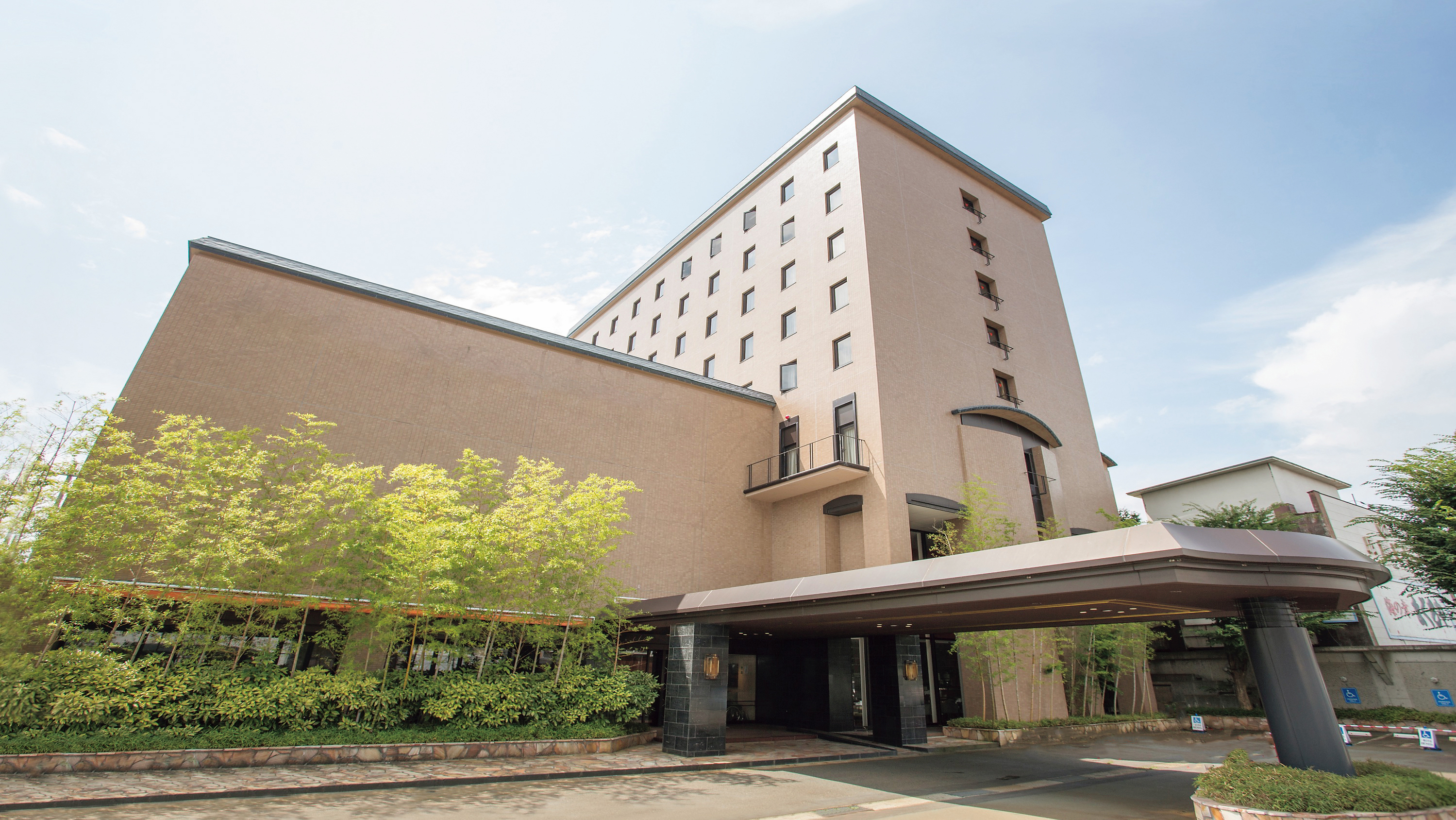 米澤 Den's Hotel