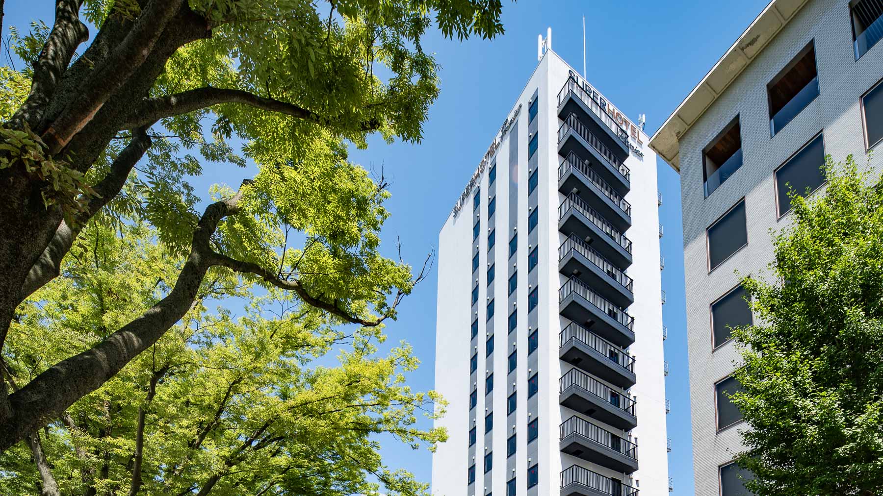 超级酒店Premier富山城址公园前