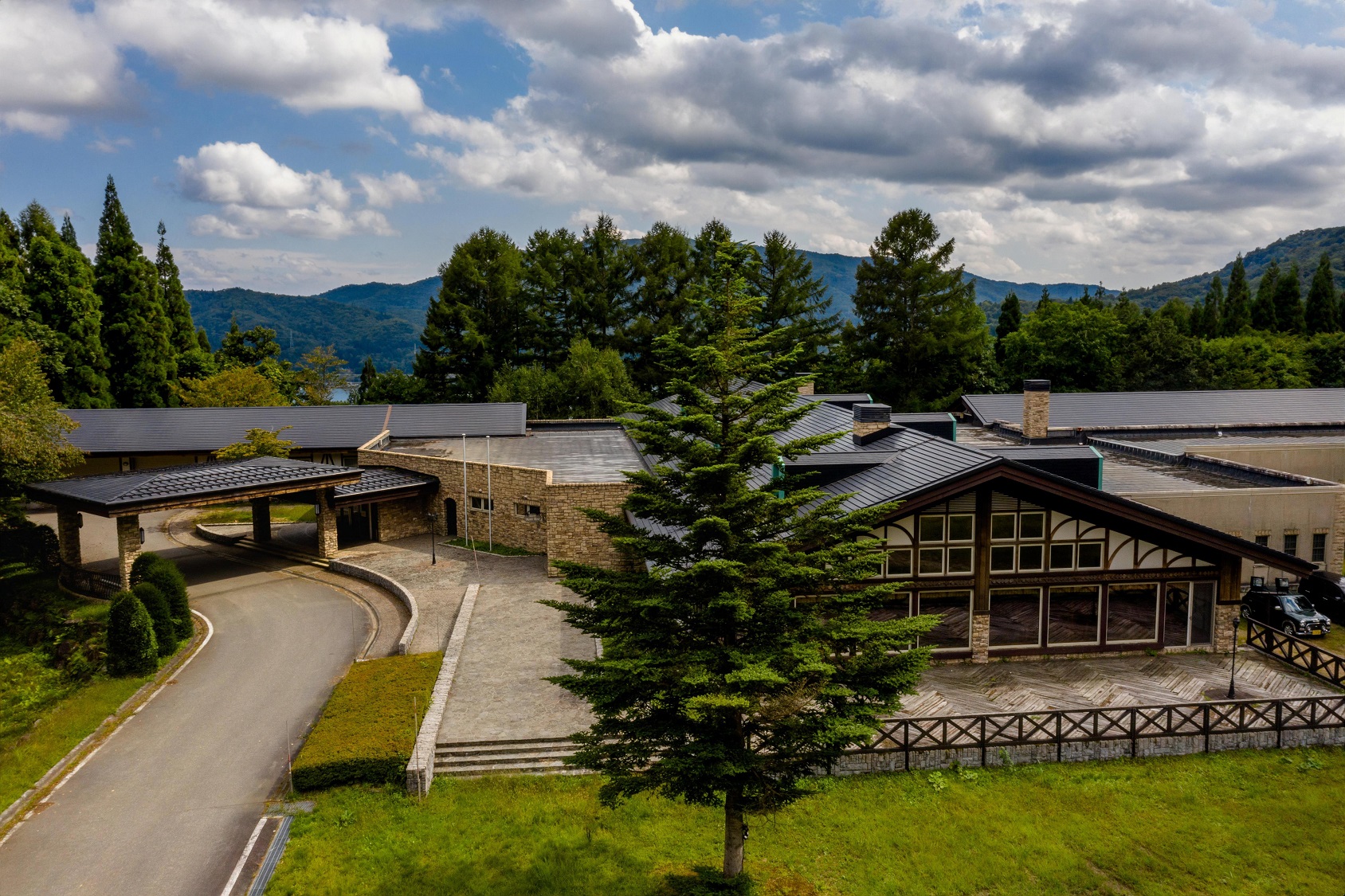 White Hotel Grand Hakuba