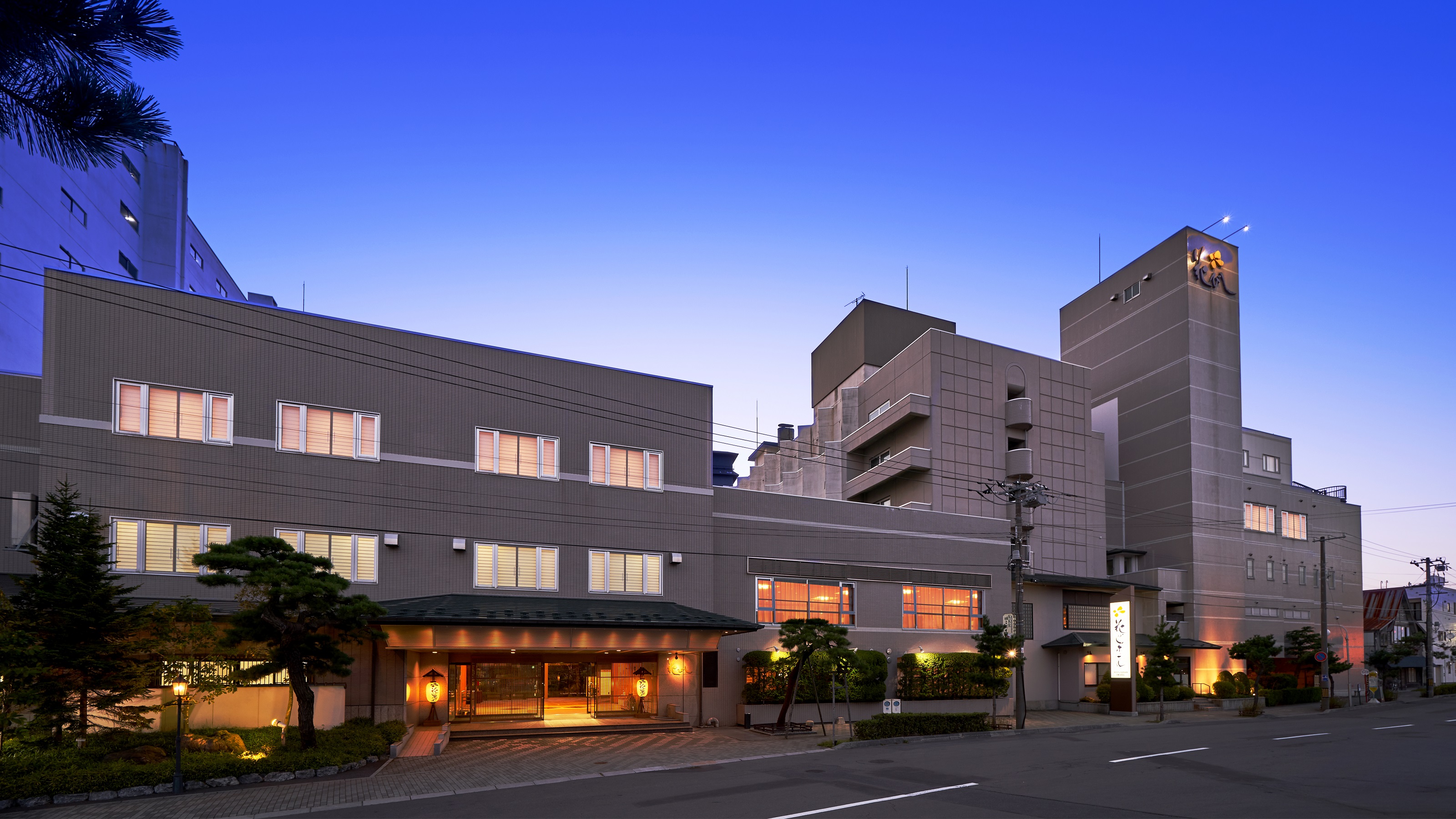 Yunokawa Onsen Hanabishi Hotel
