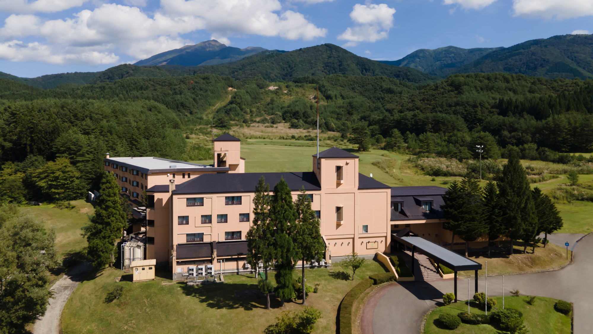 天然温泉 田泽湖温泉度假酒店