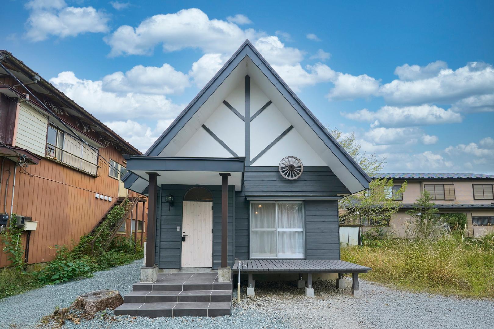 スイートヴィラ　さんかくろっじ山中湖