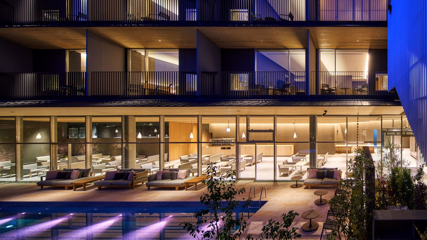 ＴＨＥ　ＭＥＩＢＩＡ　ＭＩＹＡＺＡＫＩ（ザ・メイビア宮崎）