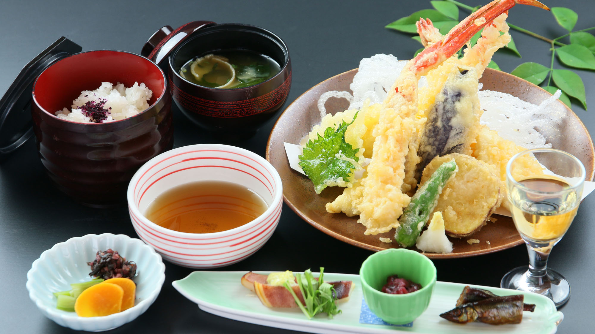 磯料理・旅馆 山煮