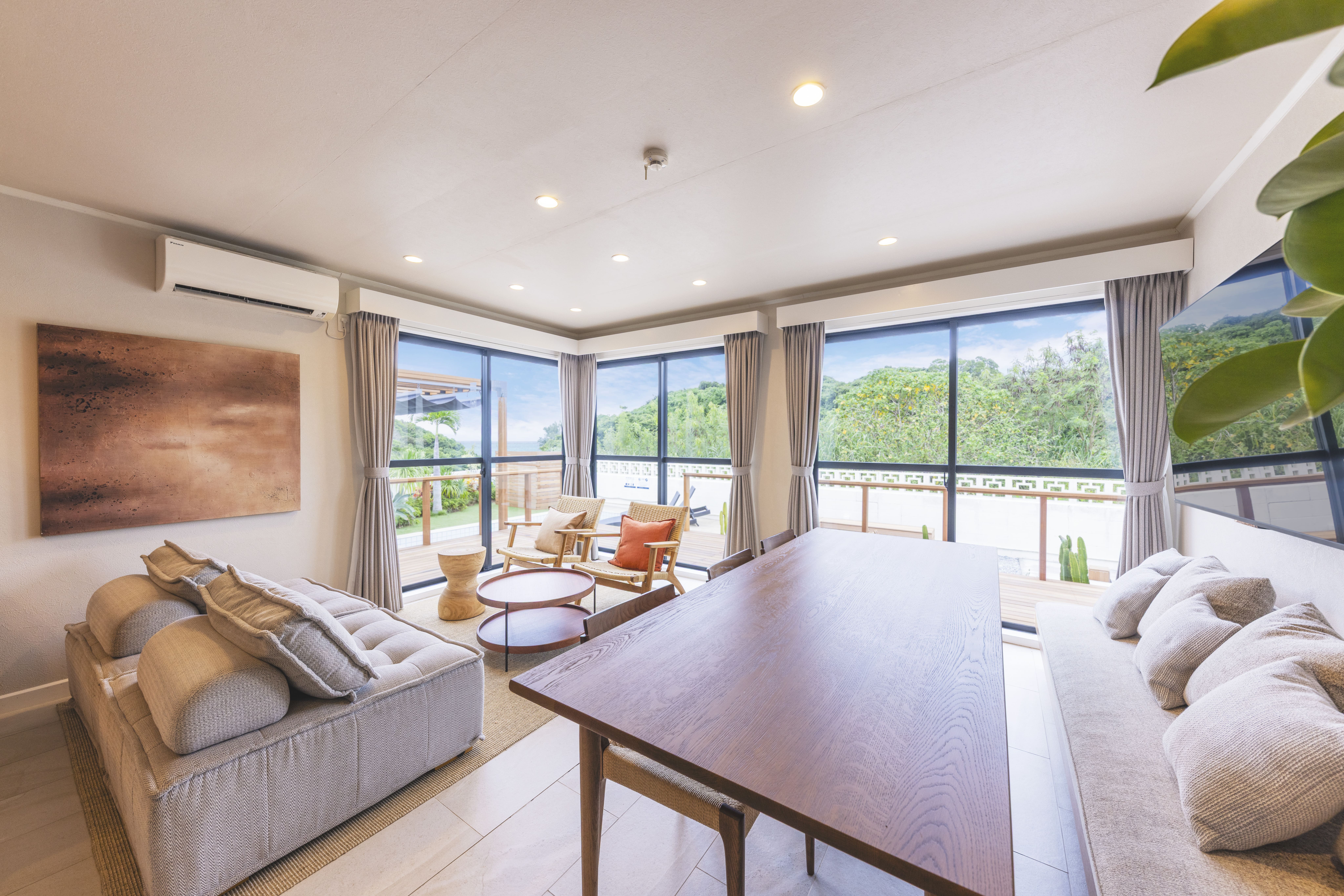 ＫＡＹＡＴＳＵＭＡ　ＯＫＩＮＡＷＡ　ＨＡＮＡＲＥ　ＨＯＴＥＬ＆ＲＥＳＯＲＴ