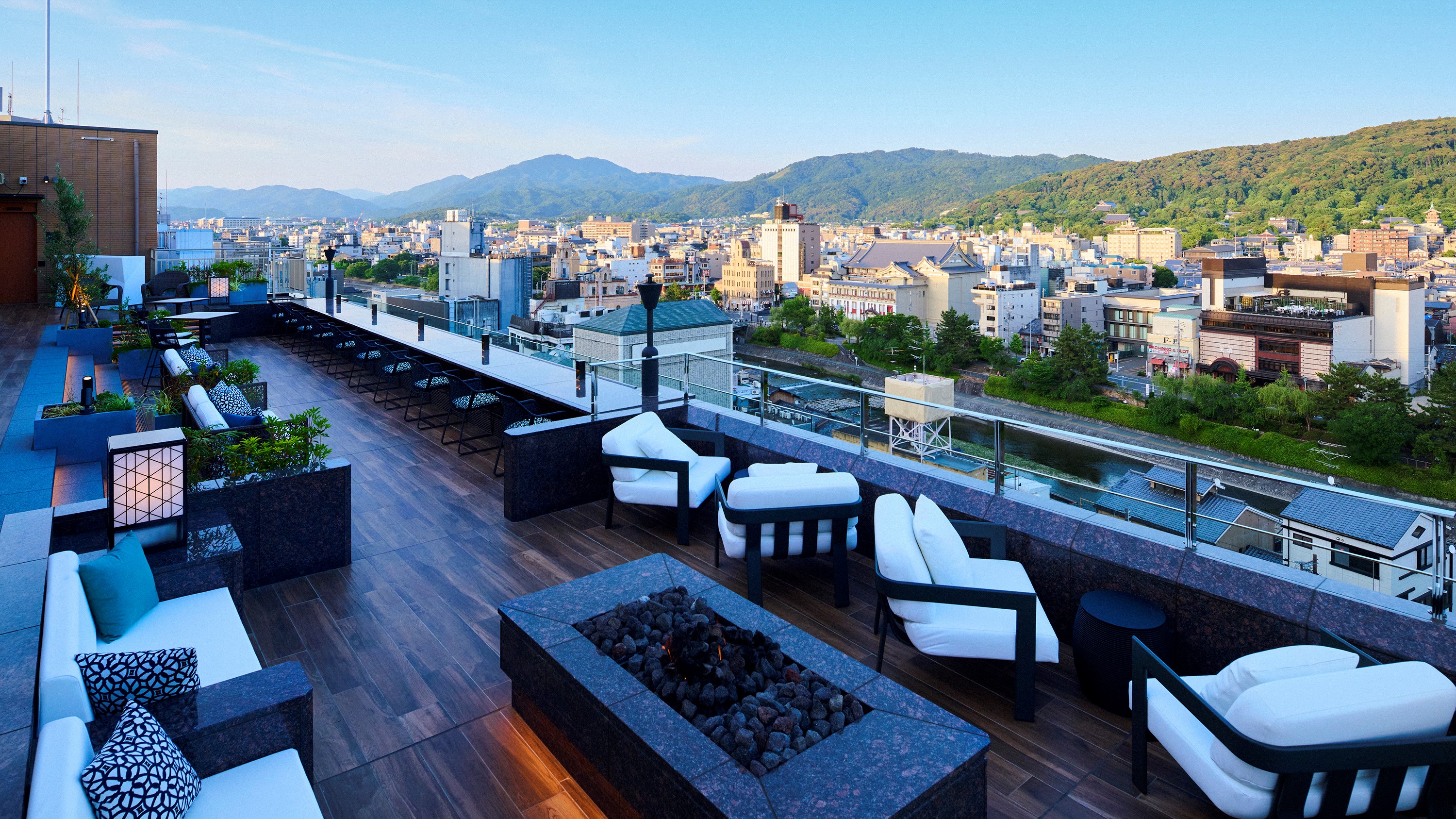 Shijo Kawaramachi Onsen Soraniwa Terrace Kyoto