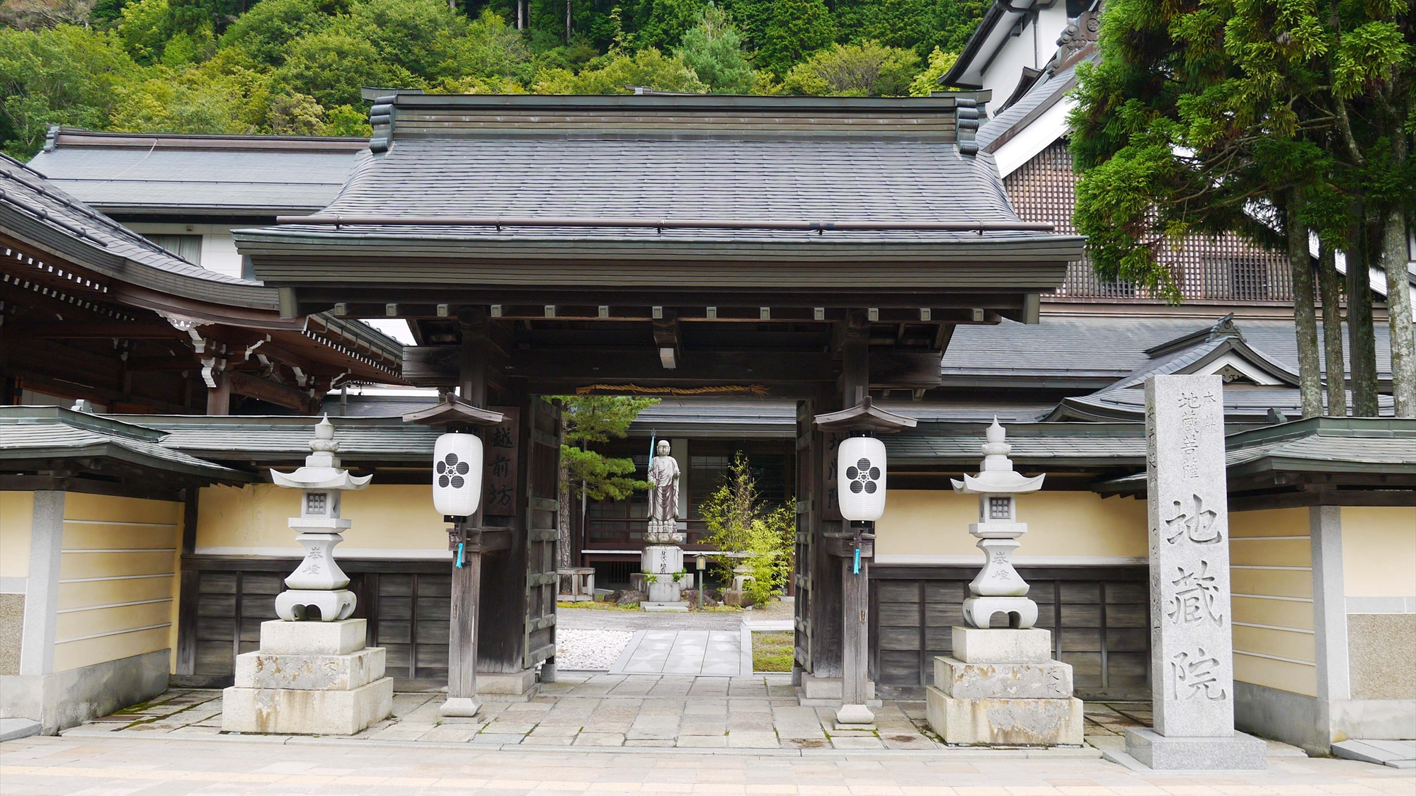 Jizo-in Temple Lodging