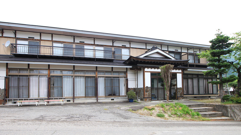 Onsen Minshuku Momotaro