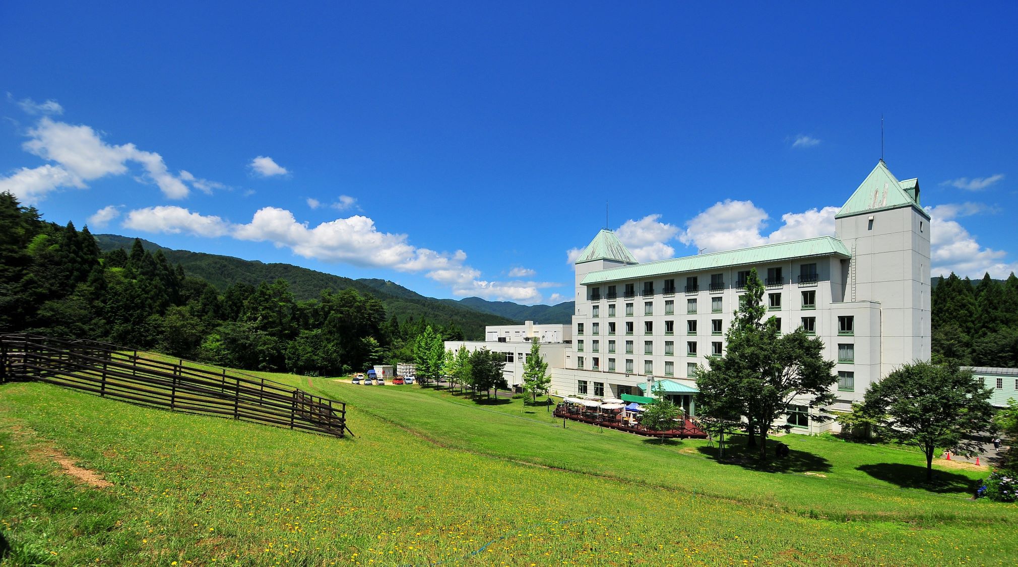 Kannabe Onsen Blue Ridge Hotel