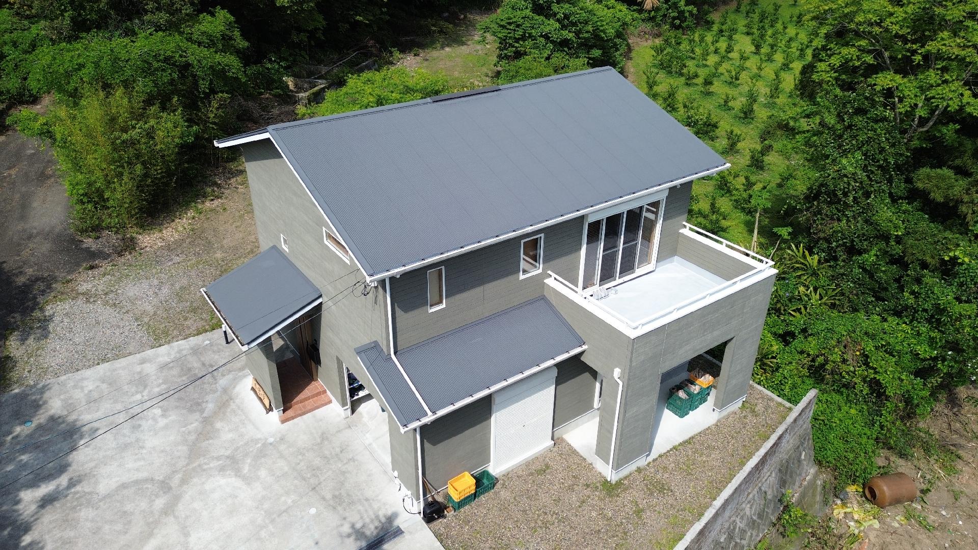 月之隱家 (奄美大島)