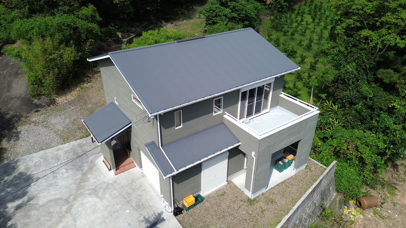 月之隱家 (奄美大島)