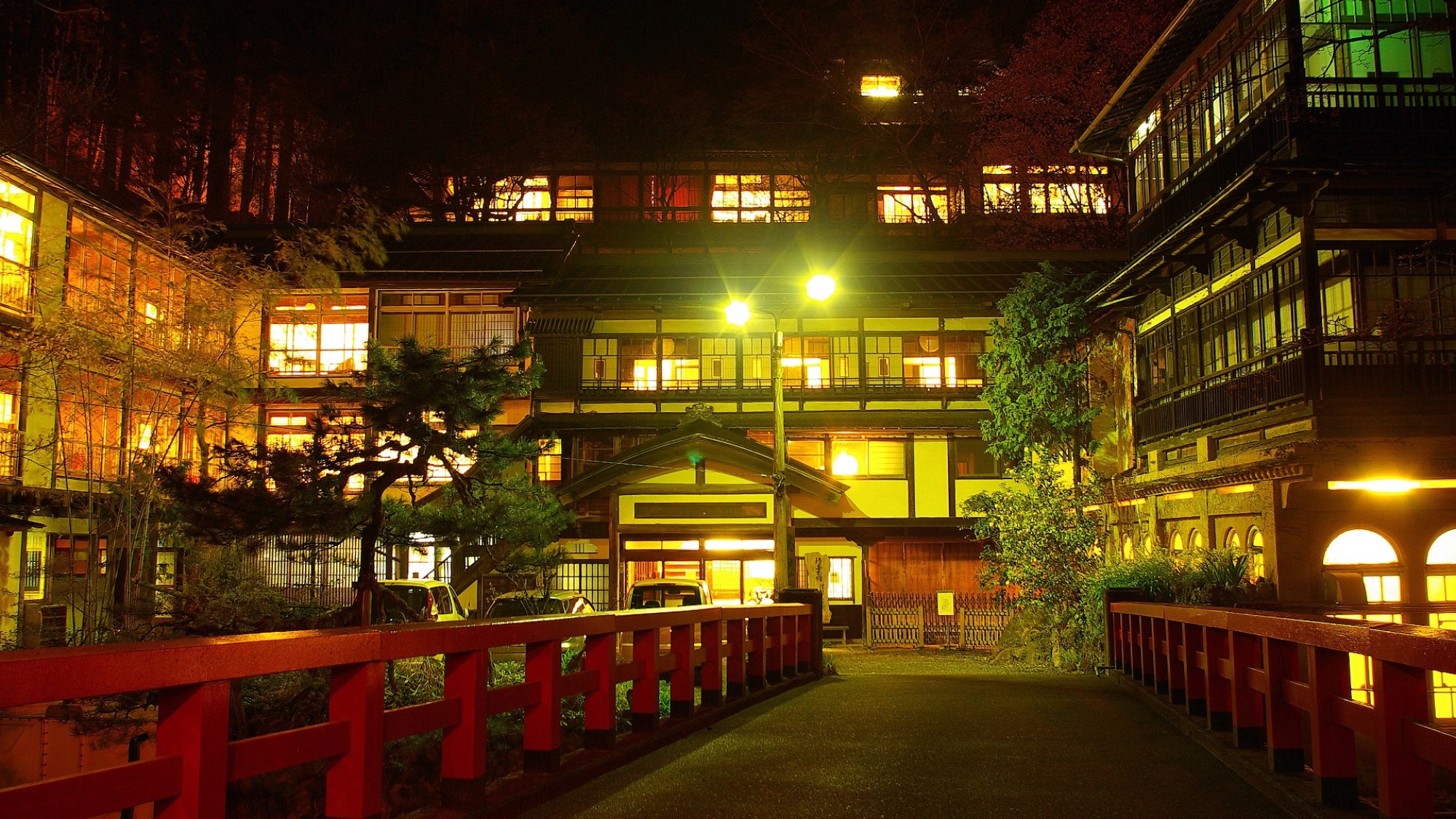 四万温泉　積善館本館