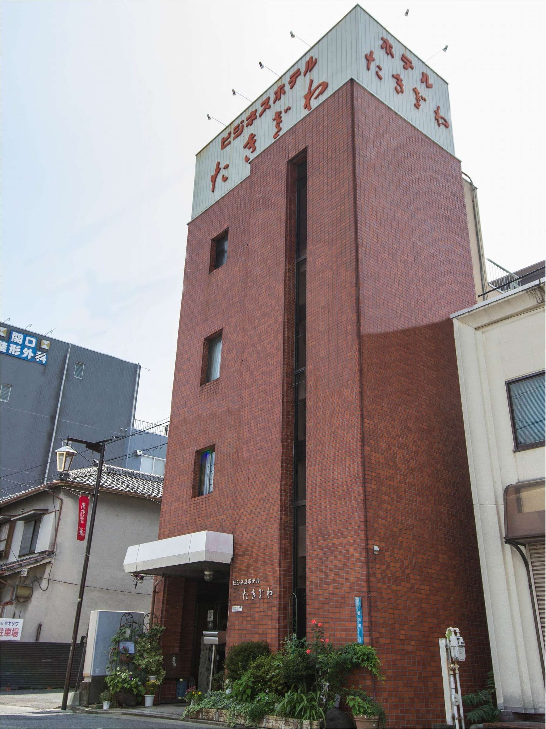 OYO Business Hotel Takizawa Takasaki Station West