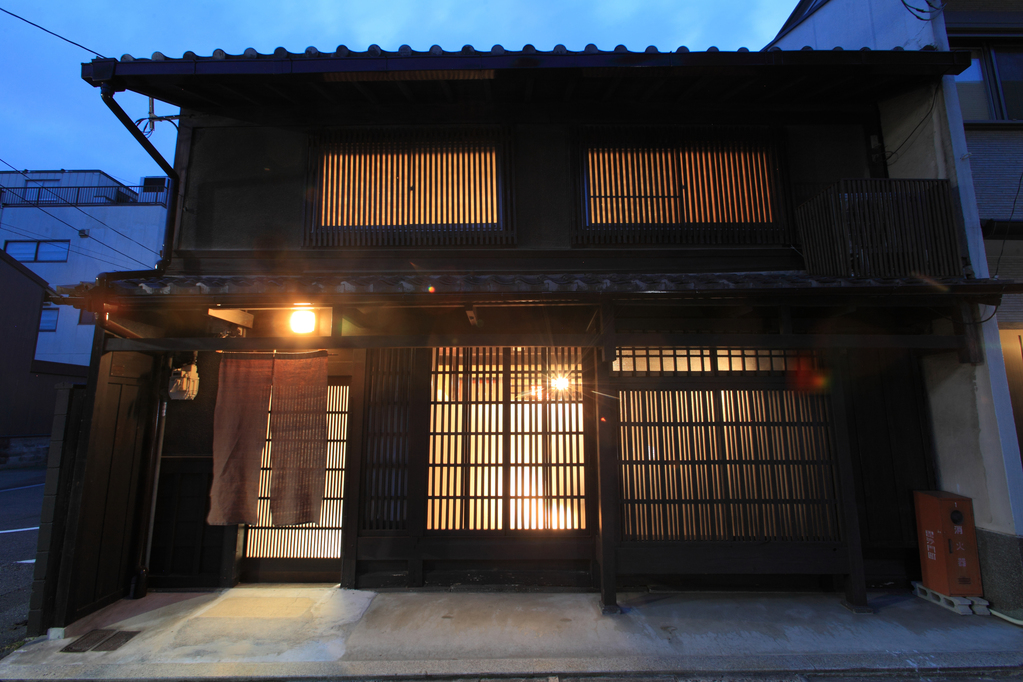 Kyomachiya Guesthouse Gen Bishamon