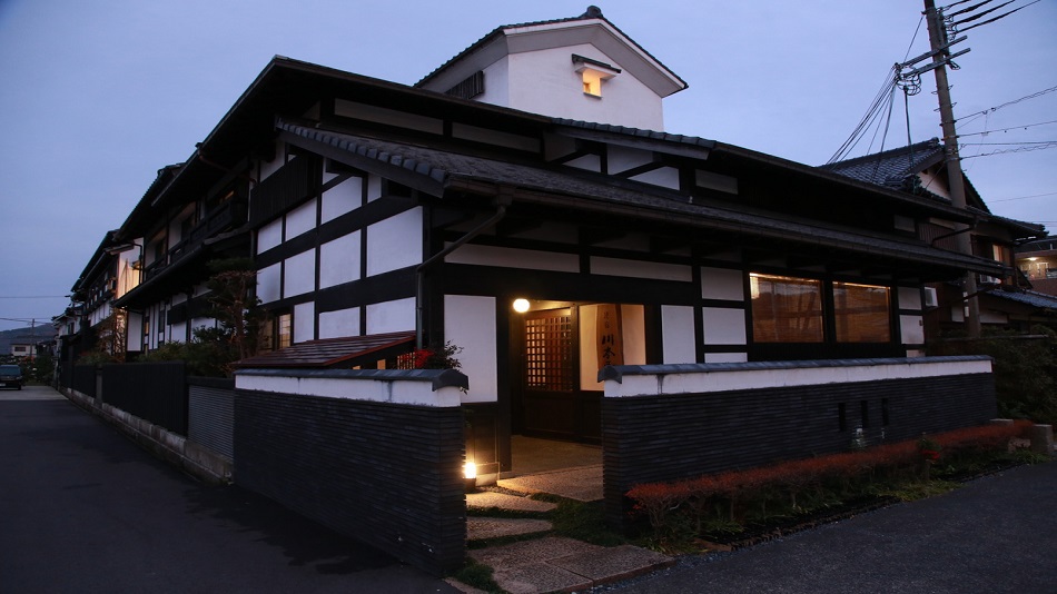 湯宿川本屋旅館