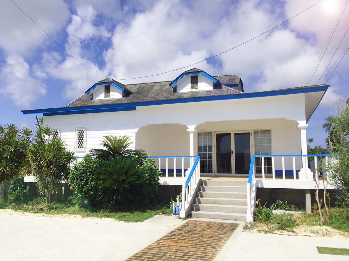 Yurigahama Beach House (Yoron Island)