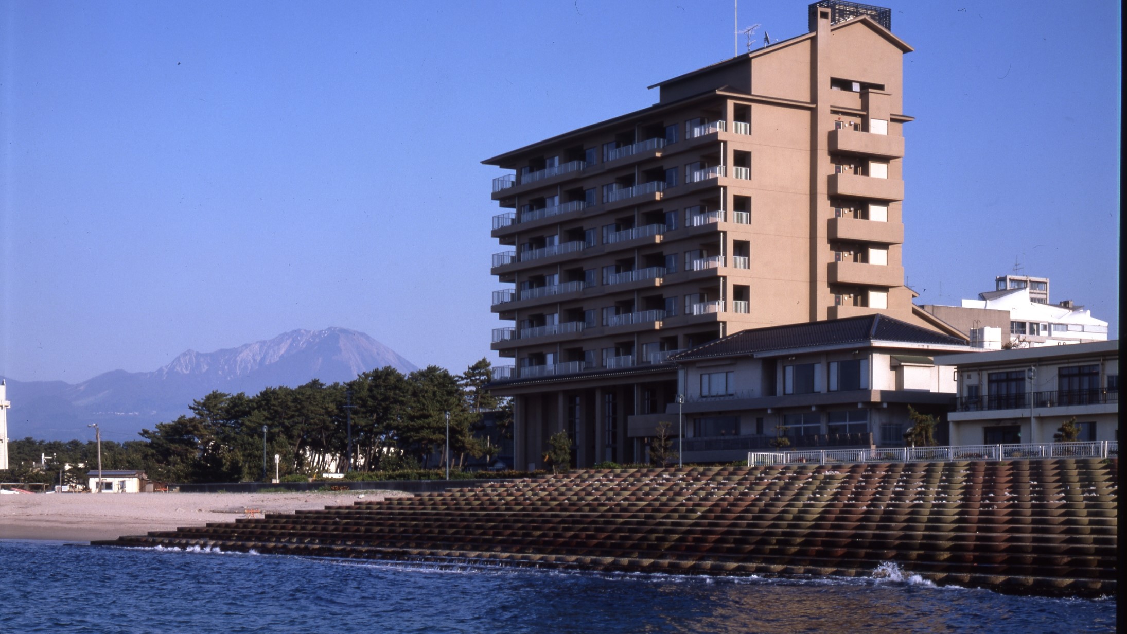 Kaike Onsen Yukibo Hakusen